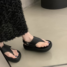 Women's Premium Black Synthetic Cover Sandals - Adjustable Buckle Strap, Mid-Heel Open-Toe Design with Cushioned Insole & Non-Slip Rubber Sole for Casual to Formal Occasions, Summer Footwear, Stylish Footwear, Durable Construction, Comfortable Footwear, Summer Shoes